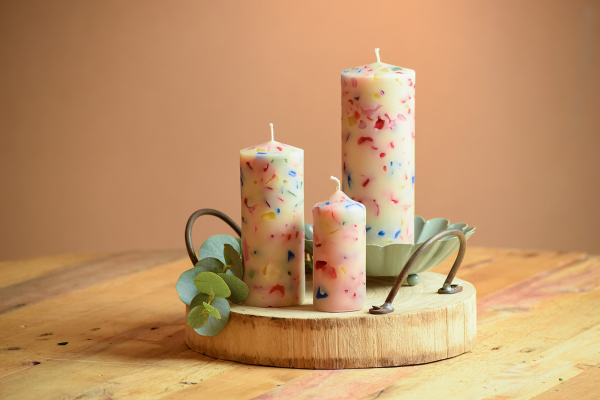 Koriandoli Kerze „Regenbogen“